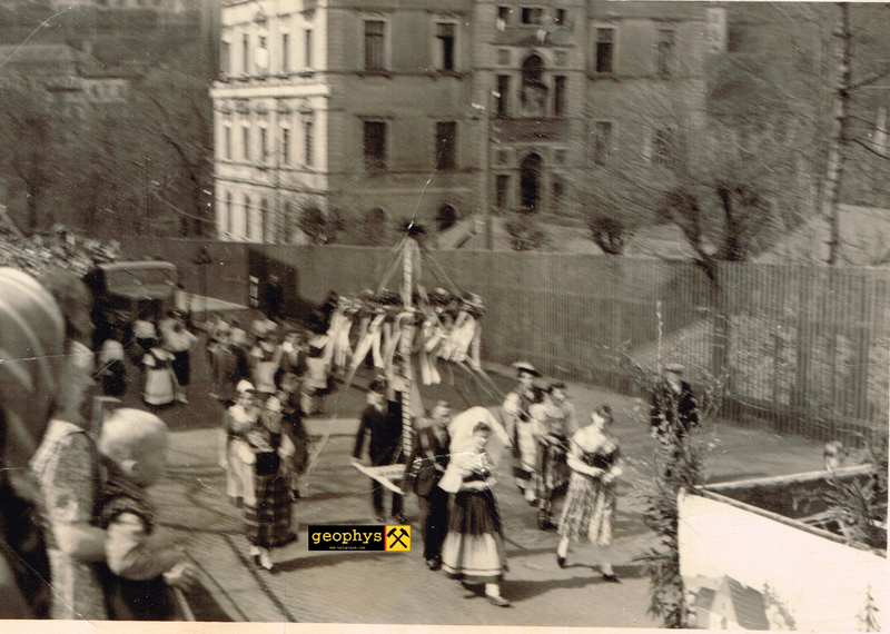 Bildschirmfoto vom 2018-07-01 01-44-32.png (1.5 MiB) 35533 mal betrachtet Bildquelle: Archiv Geophys, Familienarchiv