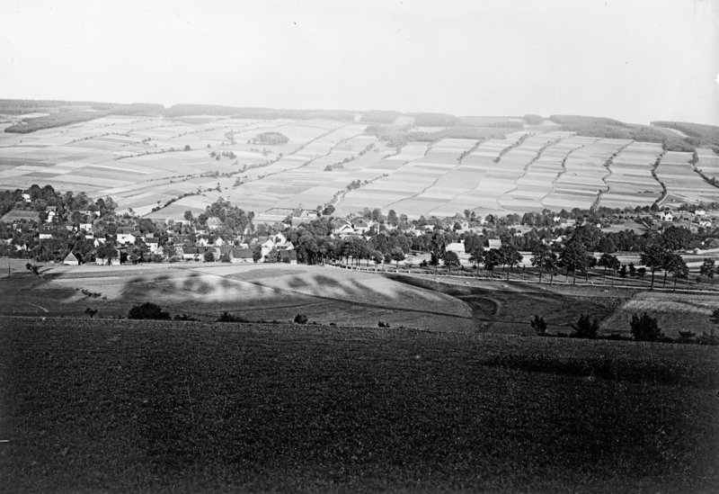 Moebius_1929_Koenigswalde.jpg (730.92 KiB) 35344 mal betrachtet Quelle: fotothek.slub-dresden.de<br />Walter Möbius, Scan der Sächsischen Landesbibliothek, Entstehungsjahr 1929