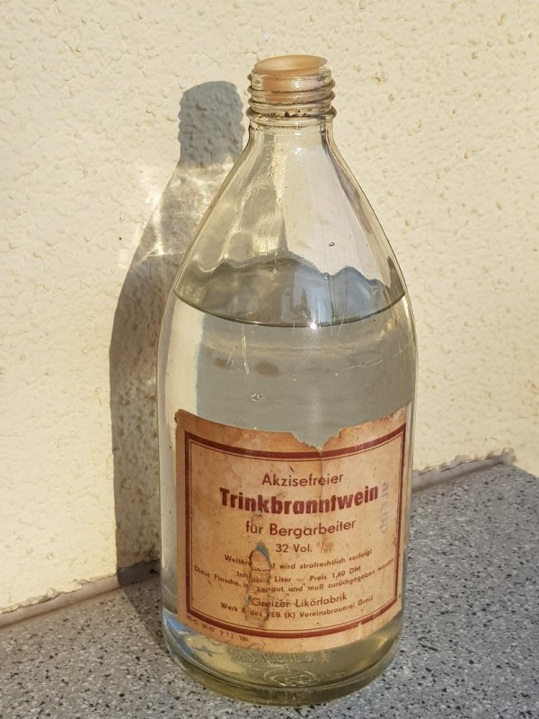 Vereinsbrauerei_Greiz.jpeg (127.3 KiB) 42672 mal betrachtet Greizer Likörfabrik, 1 Liter, 1,60 DM