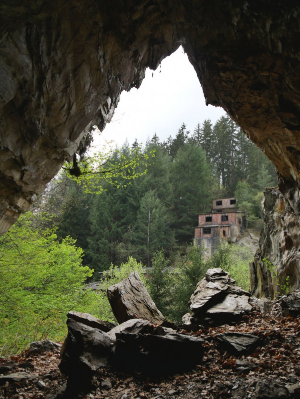 Blick auf die ehm. Aufbereitung der Grube Adolph-Helene der Gewerkschaft Barbarasegen bei Altlay (Hunsr.)