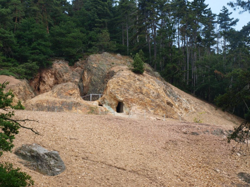Tagebau Katharina I Imsbach.jpg (202.39 KiB) 15262 mal betrachtet Grube Katharina I bei Imsbach, Rheinland-Pfalz