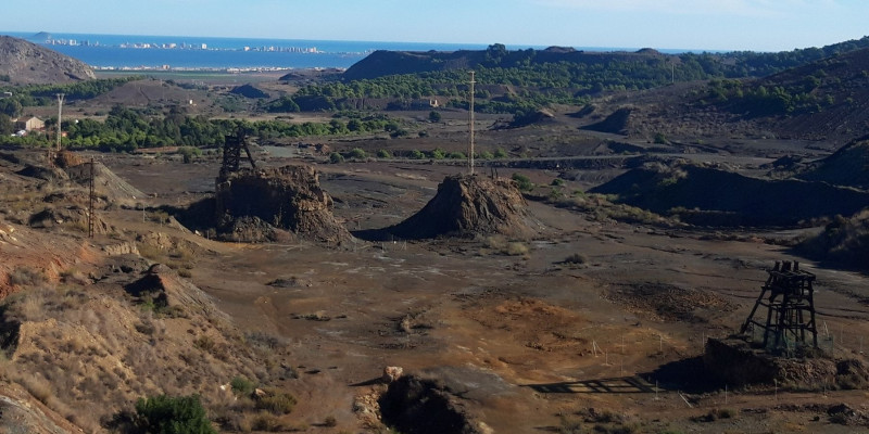 Wettbewerb.jpg (324.01 KiB) 32869 mal betrachtet Sonne, Wärme, Bergbau