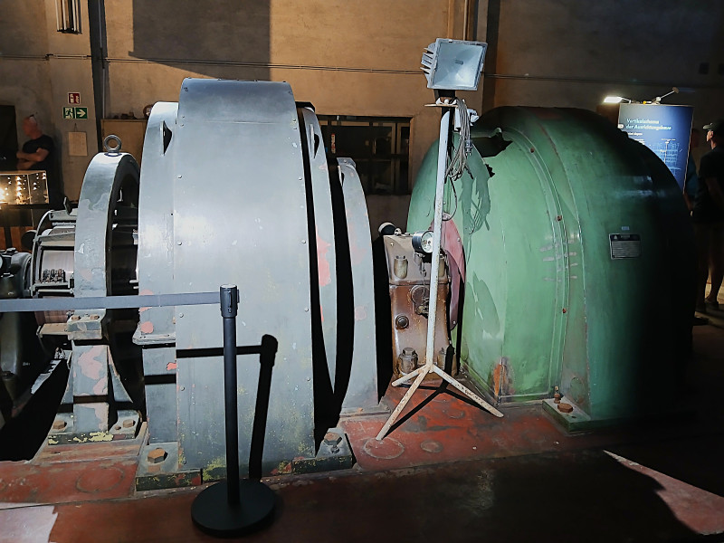 5 - Generator.jpg
