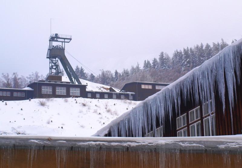 Rammelsbergschacht 28.12.2010.jpg (457.42 KiB) 4517 mal betrachtet Rammelsberg 28.12.2010