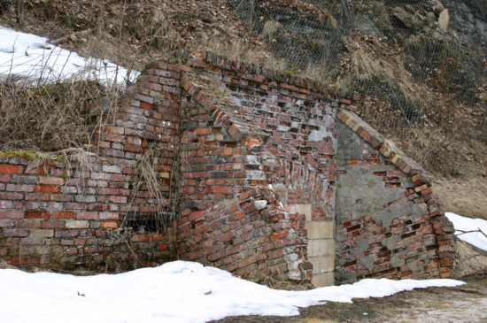 Mundloch in Ziegelmauerung1.jpg