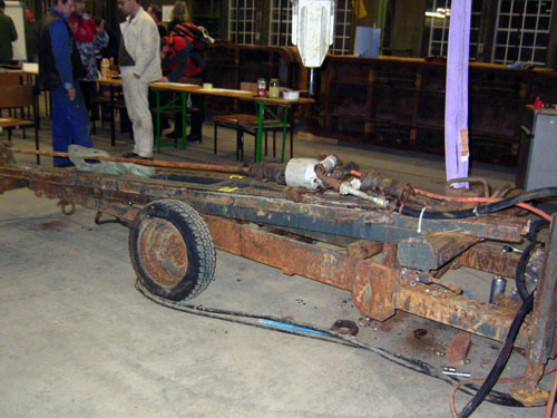 Lafette mit Bohrhammer