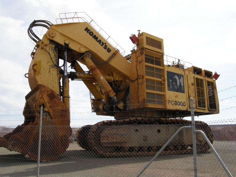 Komatsu 700t Bagger auf dem Lookout.